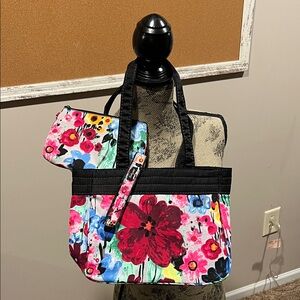 Thirty-one Floral Canvas Tote Bag with Matching zip Pouch and key wristlet